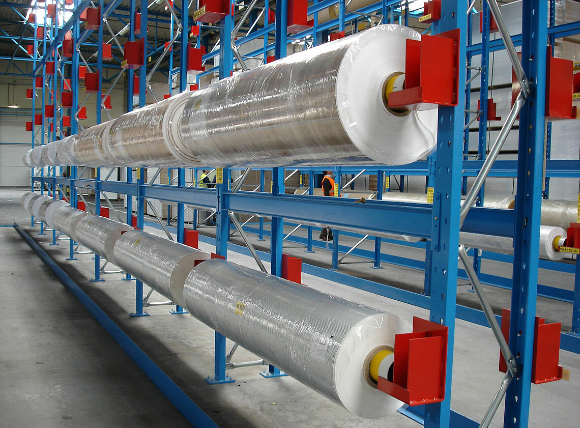 racking systems for storage of aluminium