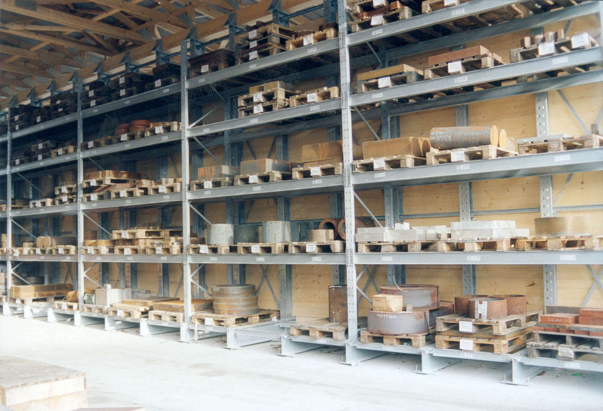 Regal-Halle für die Lagerung von Stahlprodukten