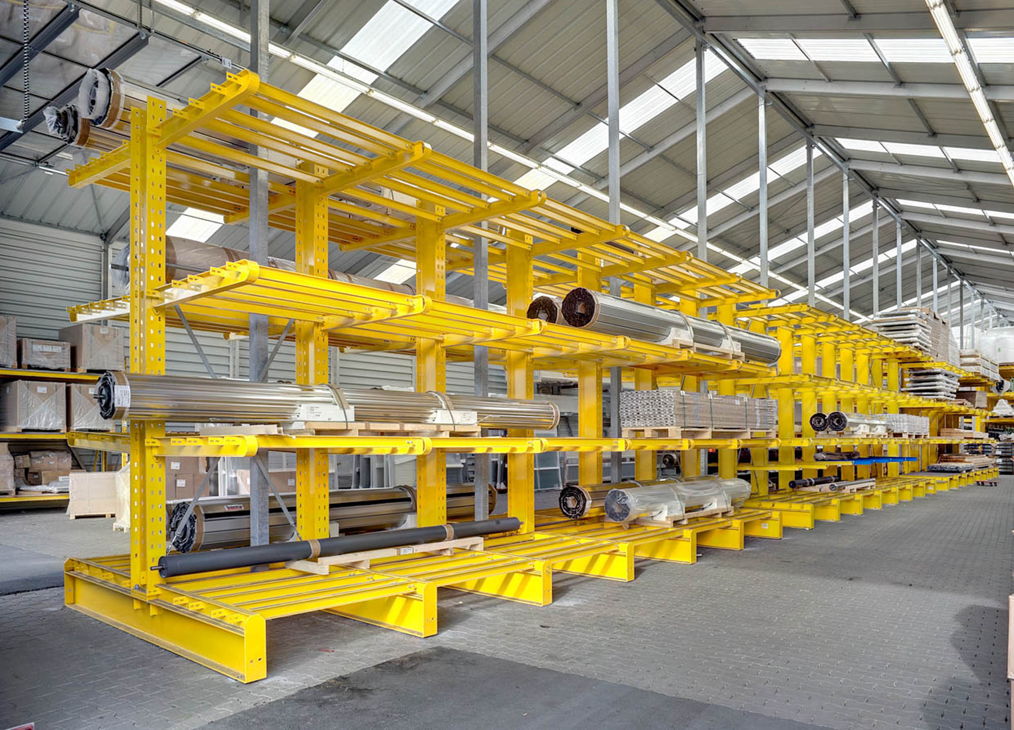 Cantilever racking system for storing metal
