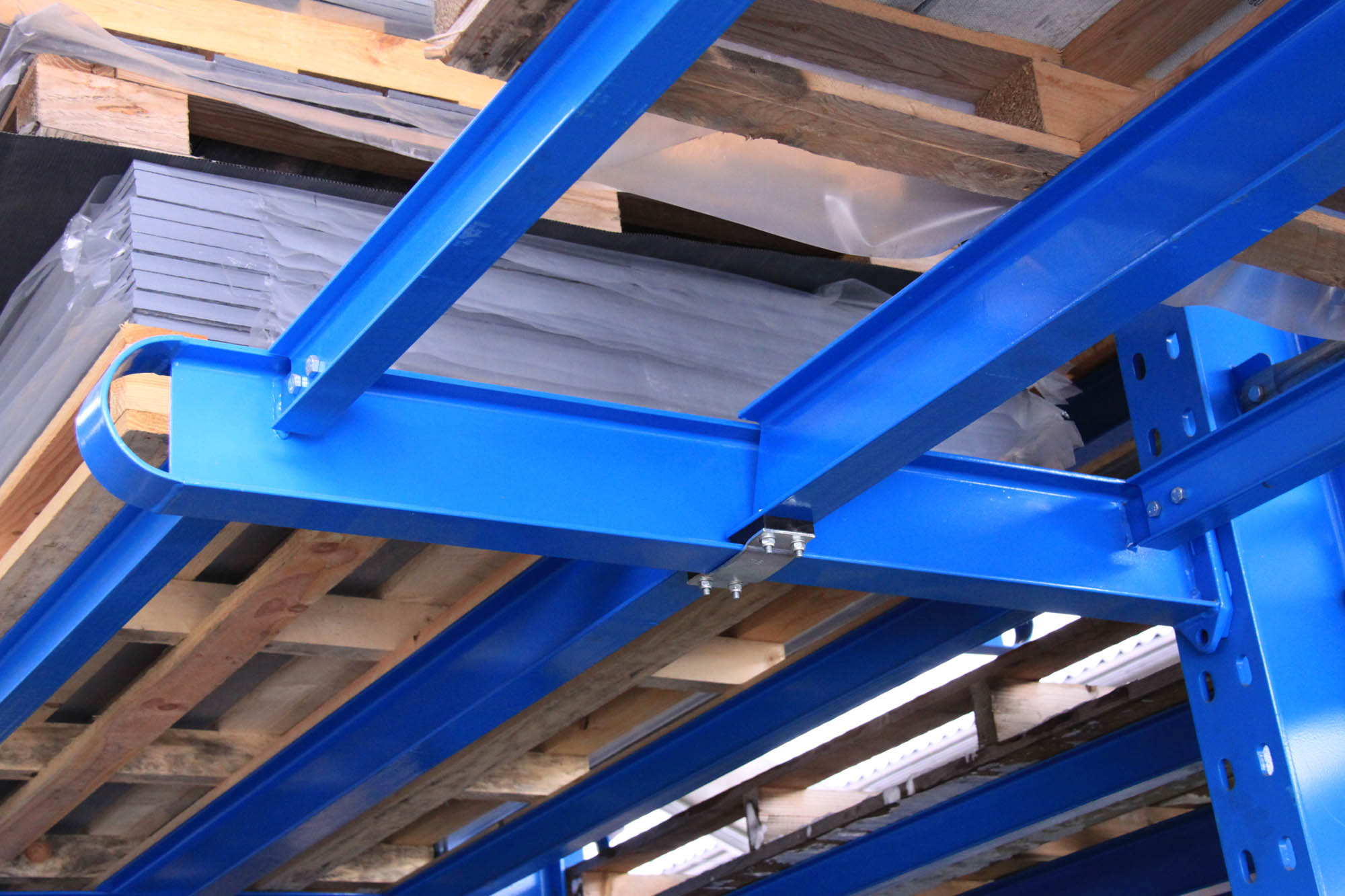 Cantilever racking accessory